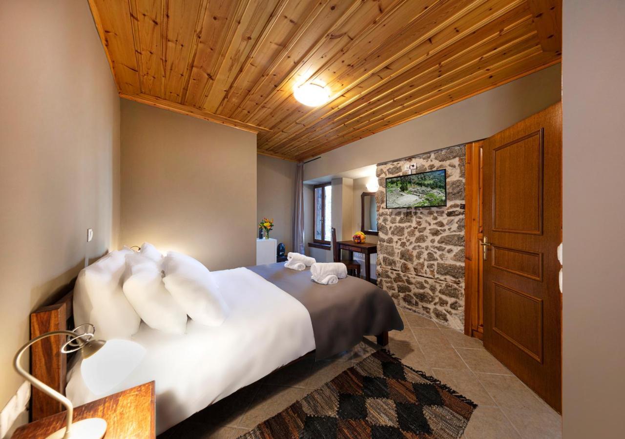 Stone Suites By White Hills Arachova Exteriör bild